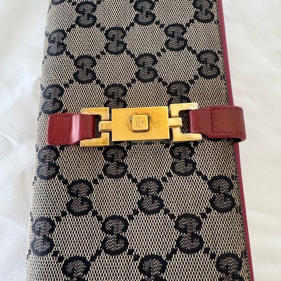 Gucci Monogram Continental Wallet Authentic - Picture 8 of 15
